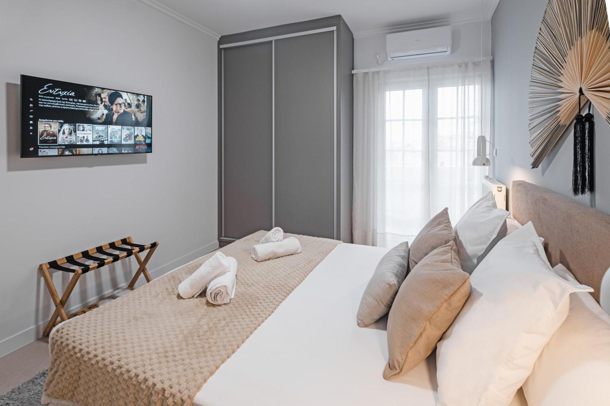 Singer Suites Kalamata - Luxury Suites Экстерьер фото