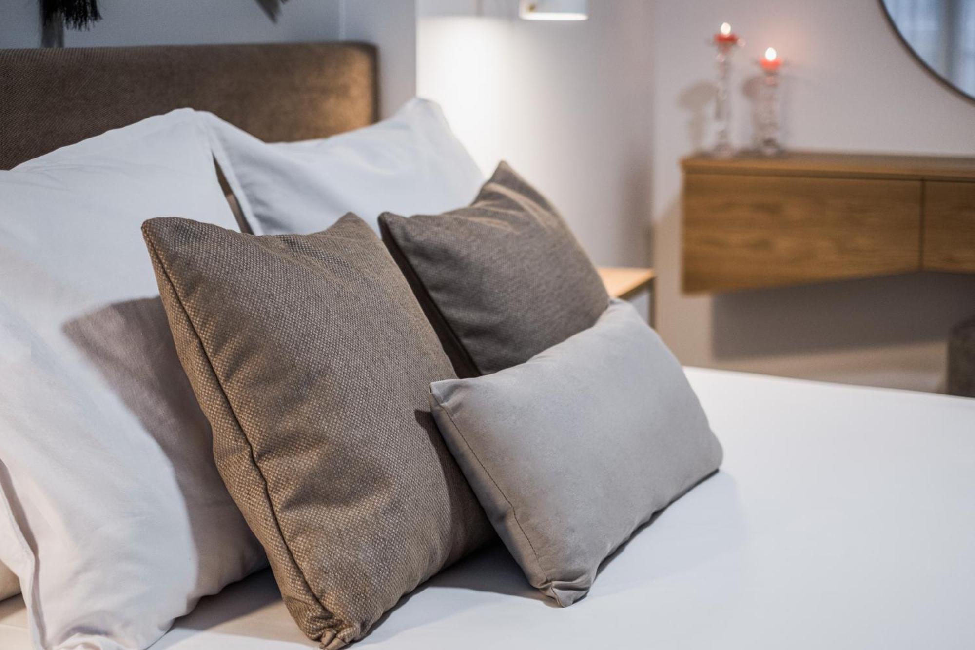 Singer Suites Kalamata - Luxury Suites Экстерьер фото