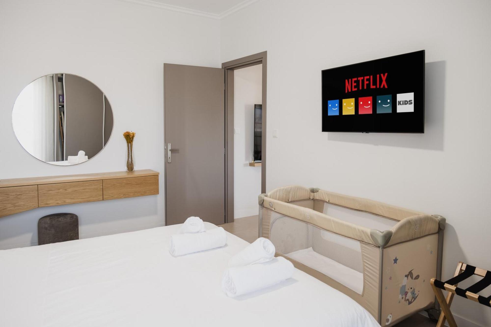 Singer Suites Kalamata - Luxury Suites Экстерьер фото